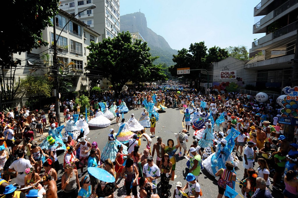 Sábado de carnaval no Rio terá mais de 70 blocos e dia chuvoso - J3News