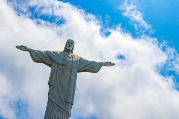 Read more about the article Rio Essentials Travel Package